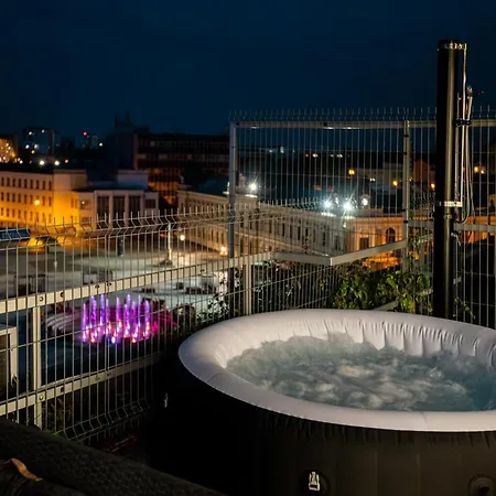 Apartamento Penthouse Centrum Jacuzzi&view, Free Parking *