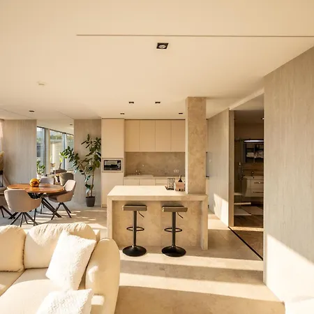 Penthouse Centrum Jacuzzi&view, Free Parking *