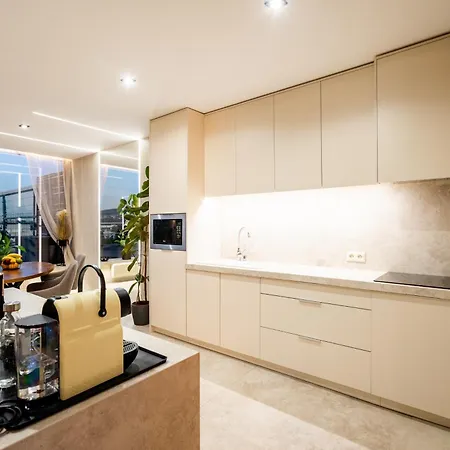 Apartamento Penthouse Centrum Jacuzzi&view, Free Parking *