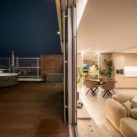 Penthouse Centrum Jacuzzi&view, Free Parking