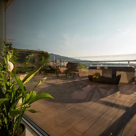 Apartamento Penthouse Centrum Jacuzzi&view, Free Parking