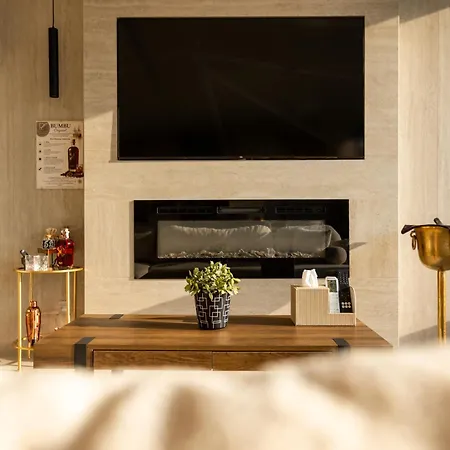 Penthouse Centrum Jacuzzi&view, Free Parking