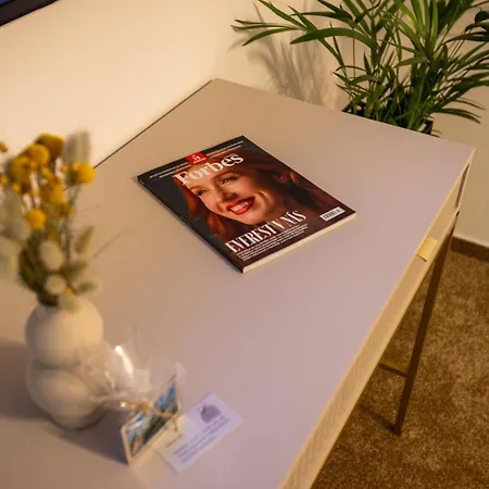 Penthouse Centrum Jacuzzi&view, Free Parking Nitra