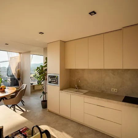 Penthouse Centrum Jacuzzi&view, Free Parking Apartamento *